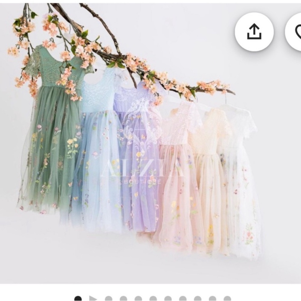 Girls dress
